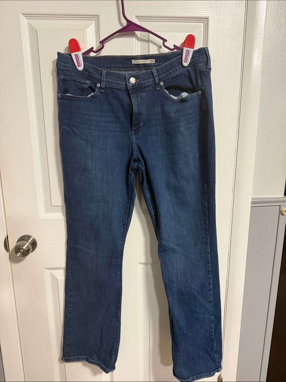 Levi's Women's Straight Leg Jeans in Dark Blue